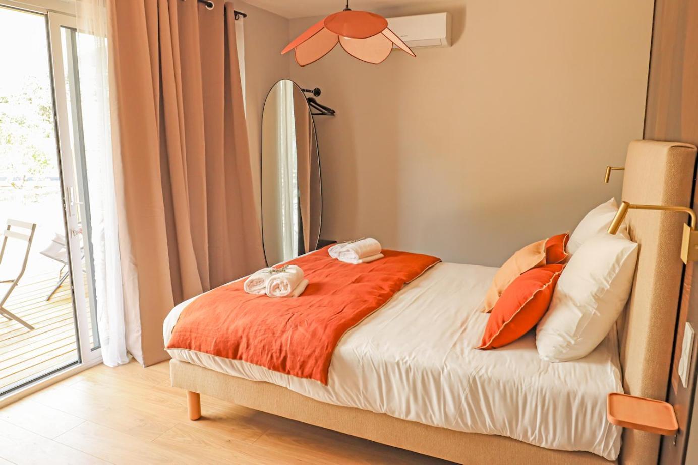 Les Gites De Laure - L'Eden Romantique, Chambres Hotes, Spa Prive, Couloir De Nage, Adults Only Malves-en-Minervois ภายนอก รูปภาพ