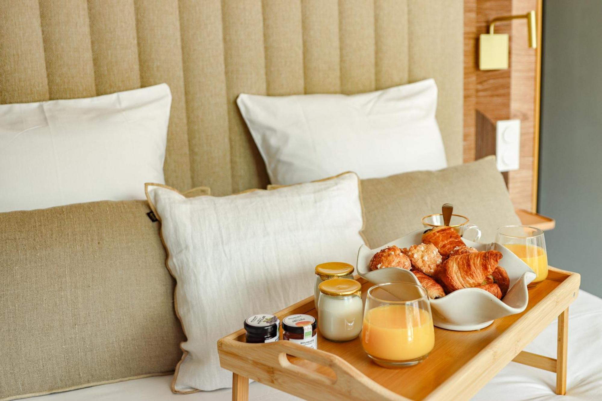 Les Gites De Laure - L'Eden Romantique, Chambres Hotes, Spa Prive, Couloir De Nage, Adults Only Malves-en-Minervois ภายนอก รูปภาพ
