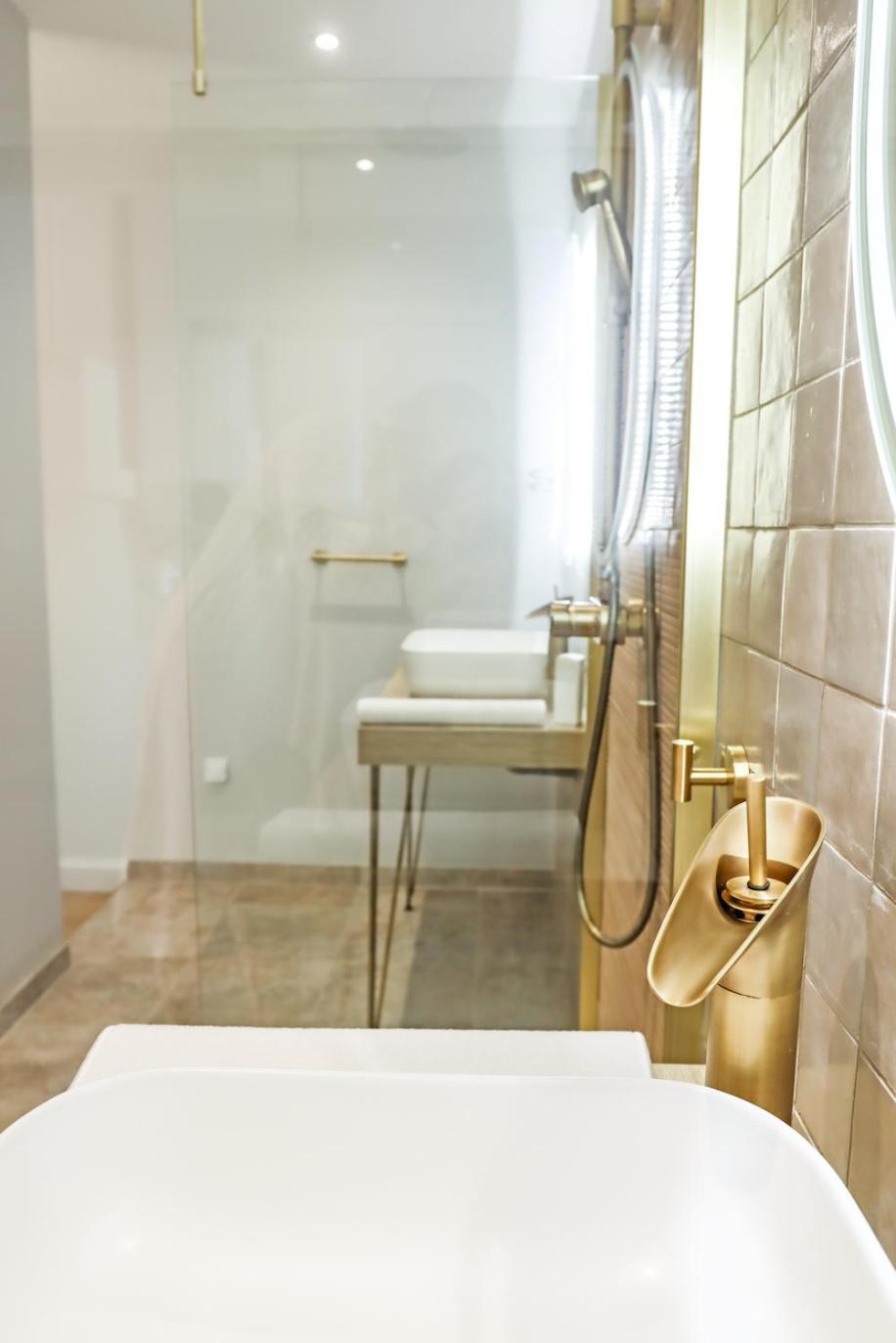 Les Gites De Laure - L'Eden Romantique, Chambres Hotes, Spa Prive, Couloir De Nage, Adults Only Malves-en-Minervois ภายนอก รูปภาพ