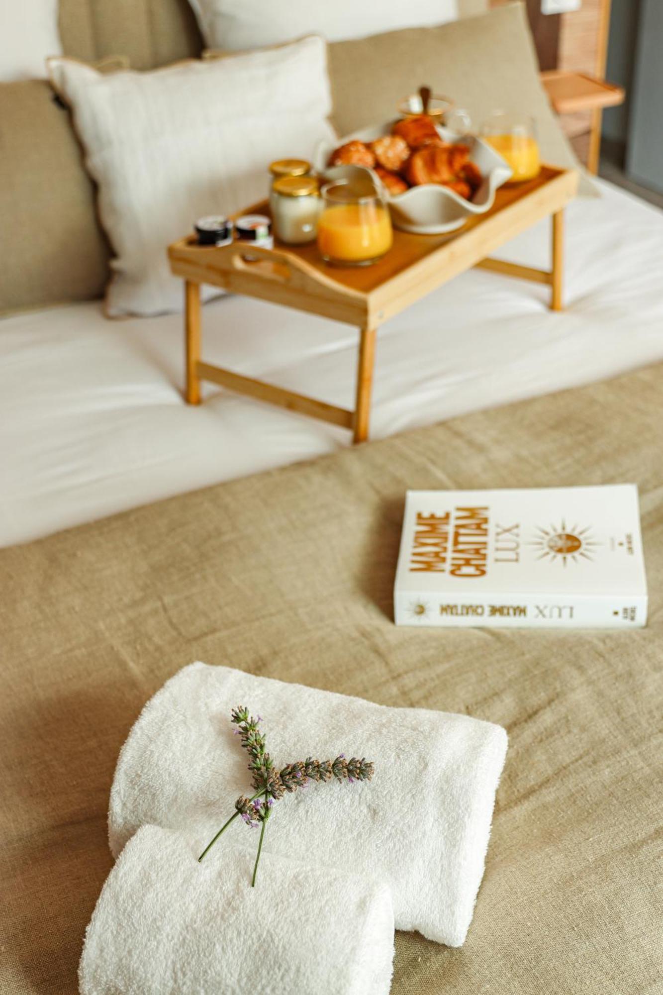 Les Gites De Laure - L'Eden Romantique, Chambres Hotes, Spa Prive, Couloir De Nage, Adults Only Malves-en-Minervois ภายนอก รูปภาพ